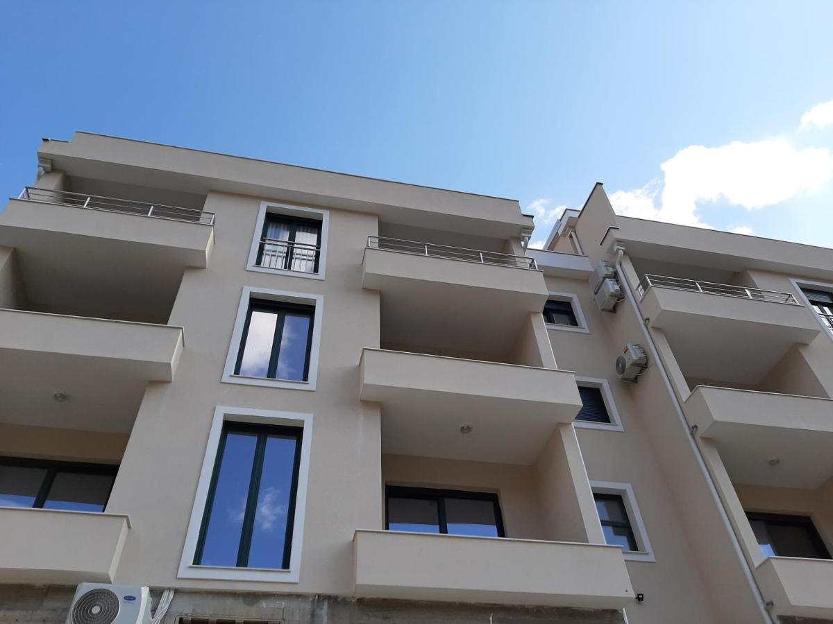 Fiore di Cattaro **** Lux Apartment with Parking Esterno foto